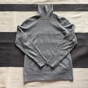 100% cashmere sweater turtleneck.